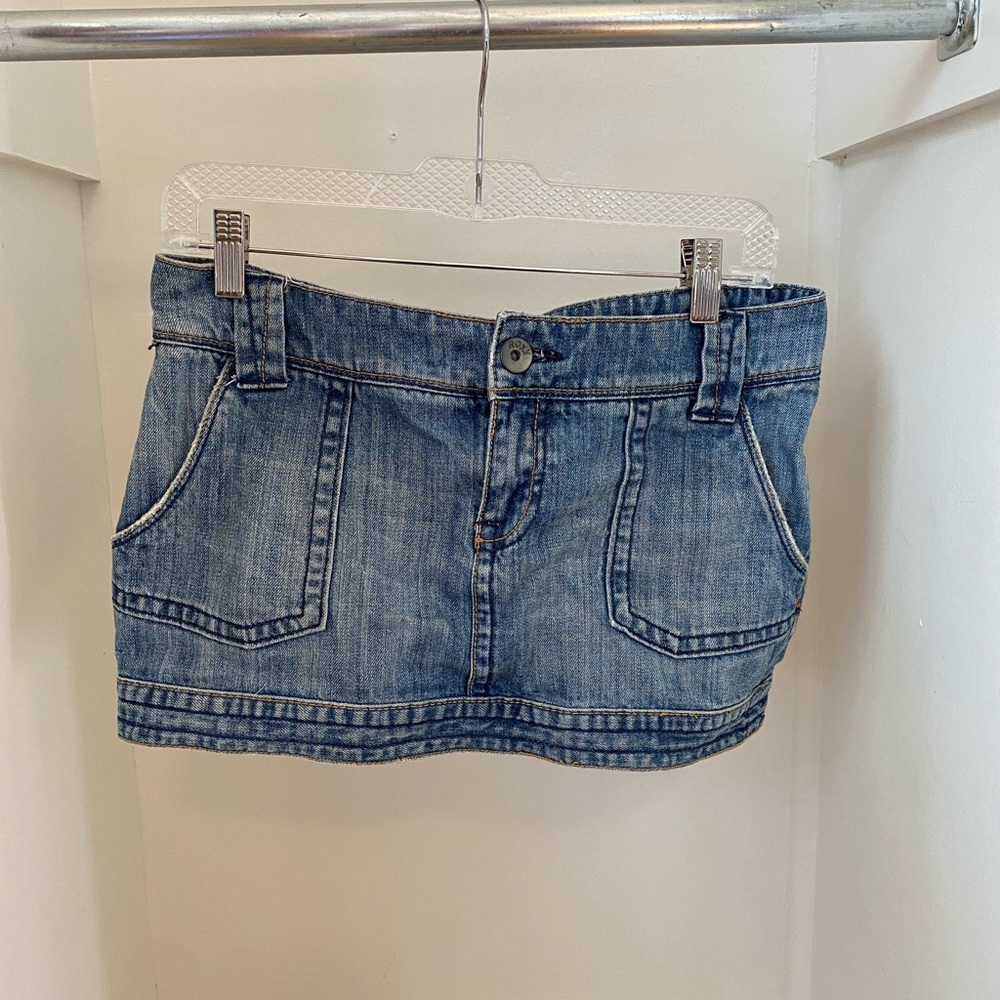 Roxy mini jean skirt size 5